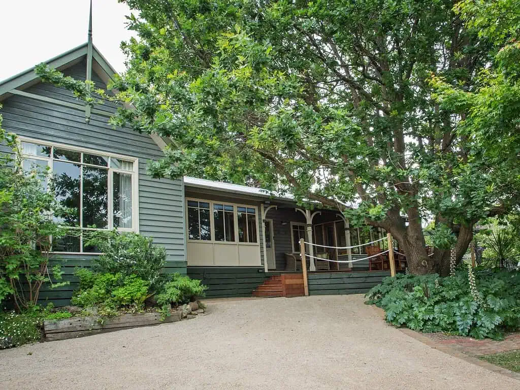 Oak Tree Lodge