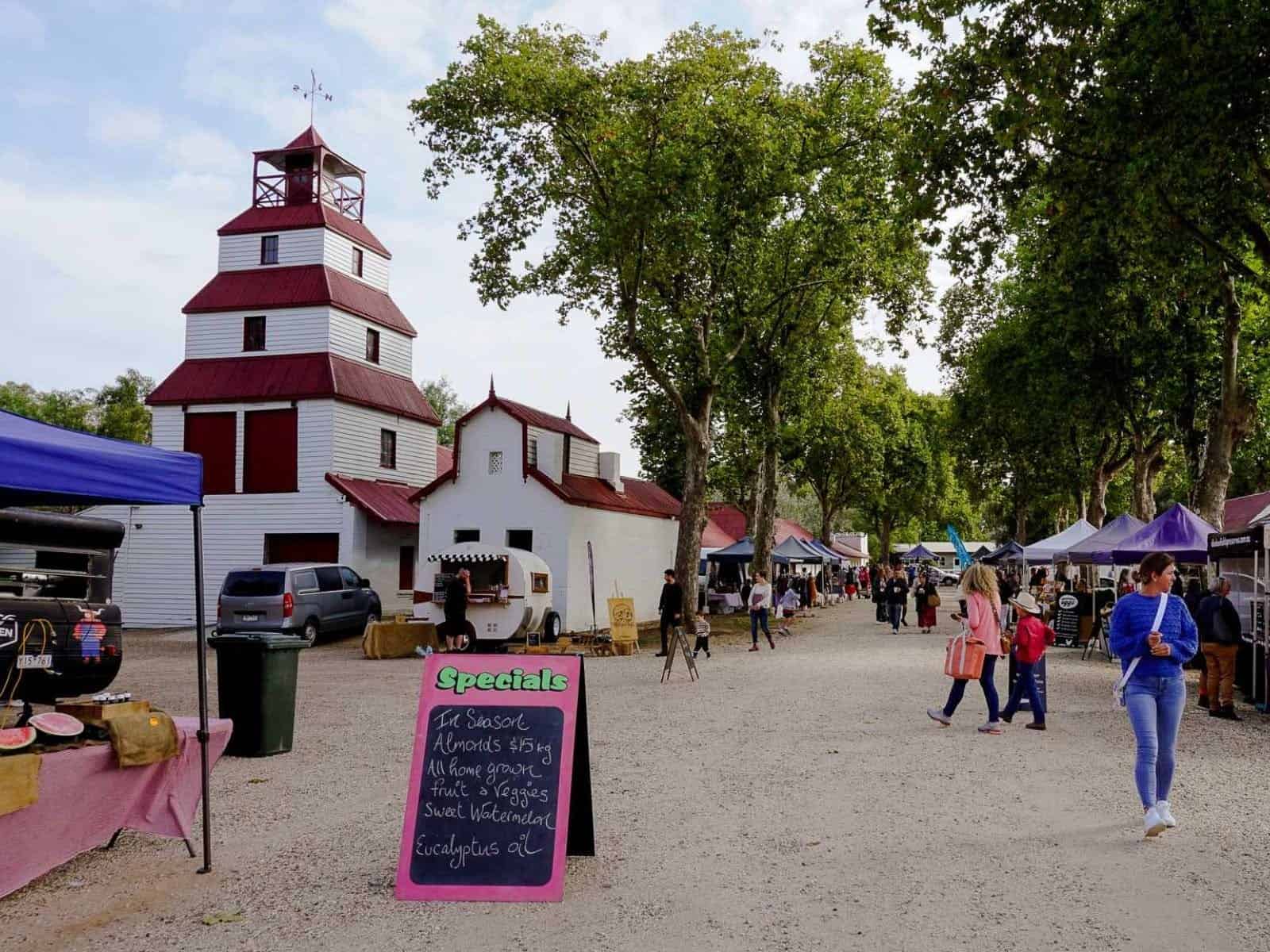 Nagambie Farmers' Market at Tahbilk