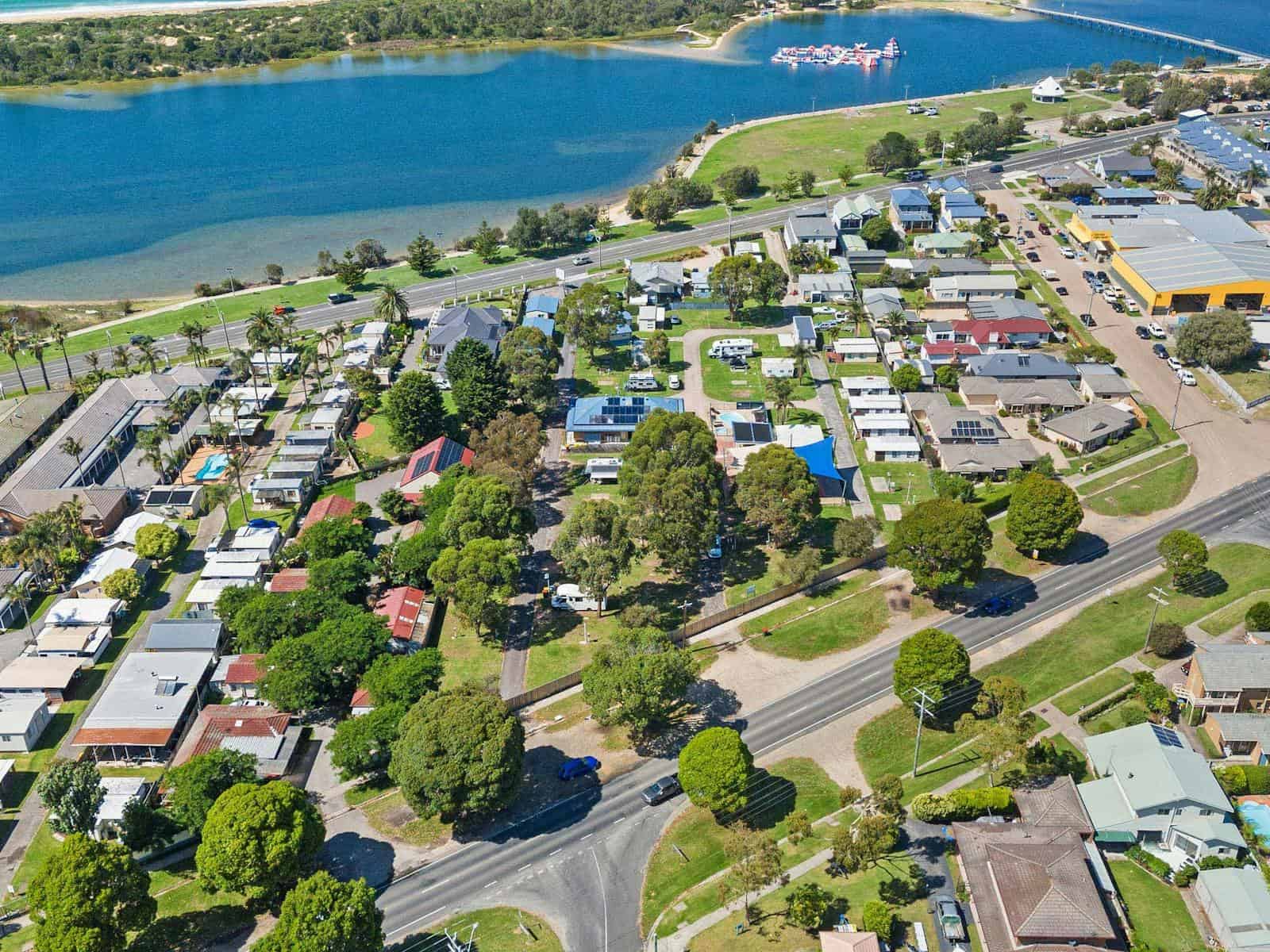 Waters Edge Holiday Park