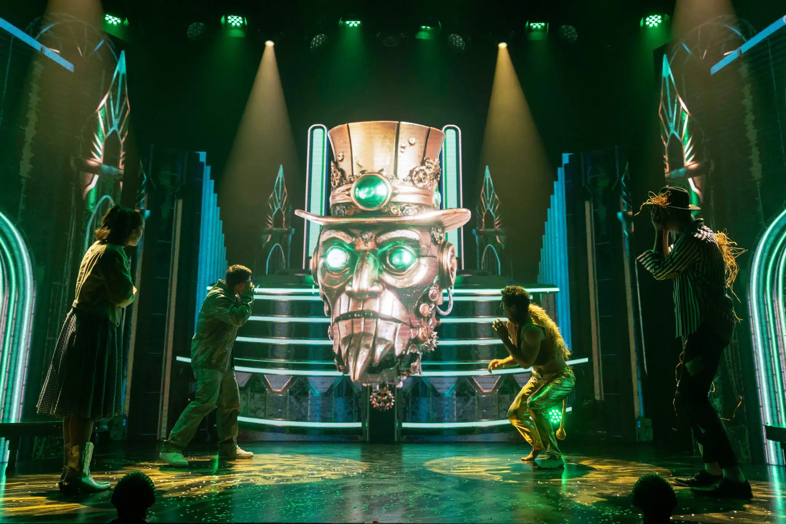 OZ The Cirque Experience